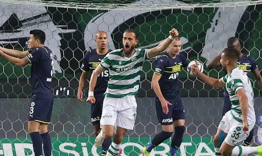 Fenerbahçe'de Ali Koç ile Vitor Pereira Arasında Mesut Özil Krizi!