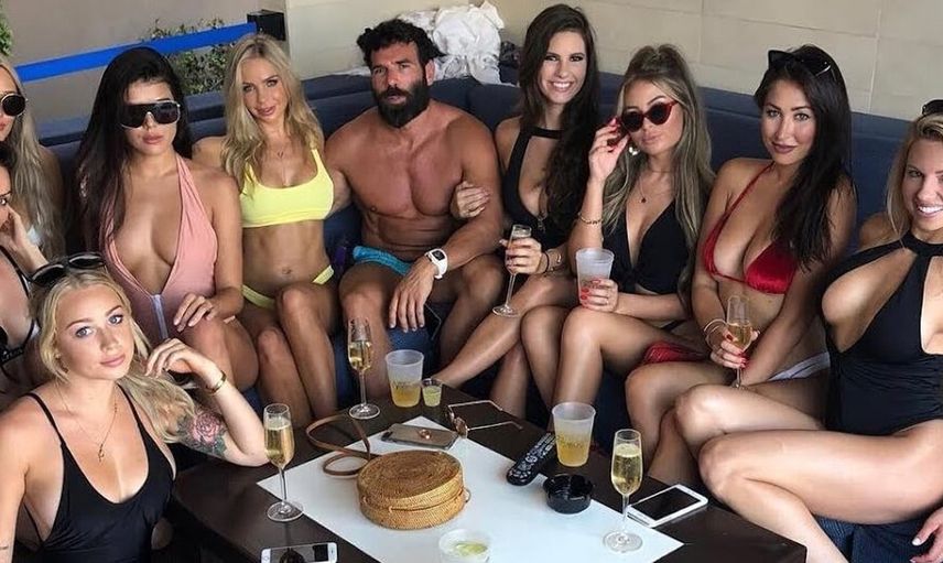 Ünlü Playboy Dan Bilzerian'ın Serveti
