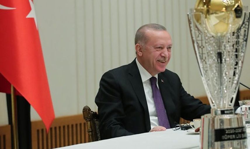 Cumhurbaşkanı Erdoğan, Şampiyon Siyah Beyazlı Takımı Kabul Etti