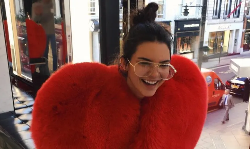 Kendall Jenner'i Makyajsız Görenler Tanıyamadı!