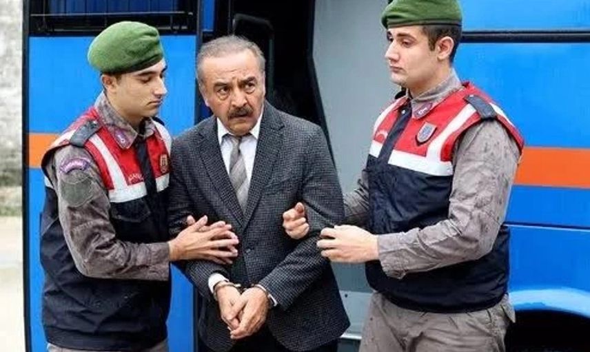 Ünlü oyuncu Kubilay Aka yanlışlıkla İnci Taneleri'nin senaryosunu ifşa etti: Yılmaz Erdoğan'ı kızdıran anlar...