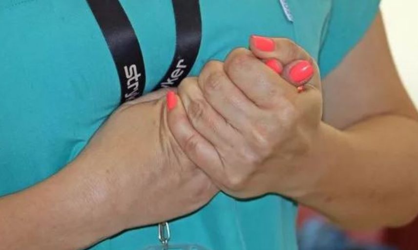 Eşini kaybeden kocanın isteğini duyan doktor gözyaşlarını tutamadı!