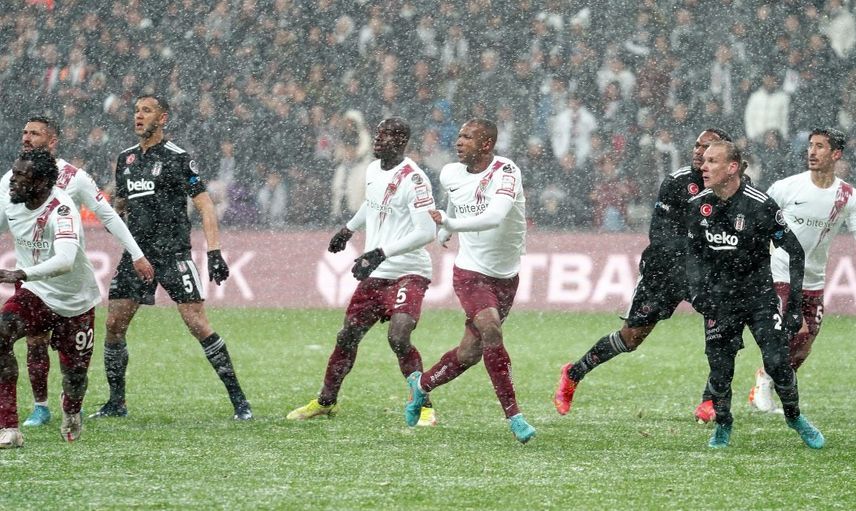Elvir Baliç, Beşiktaş'ta Michy Batshuayi'nin taraftarlara yaptığı hareketin yanlış olduğunu söyledi