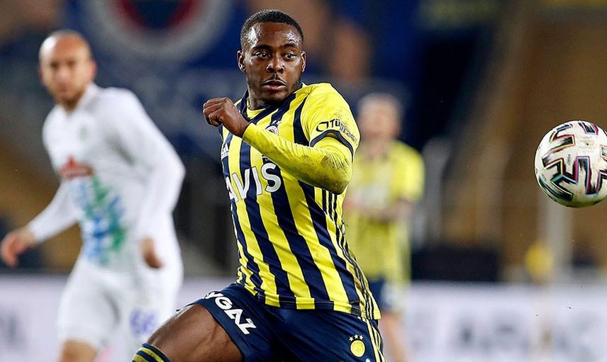 Fenerbahçe'de Bright Osayi - Samuel takımdan transfer olmazsa gelecek sezon sağ bek olarak görev alacak!
