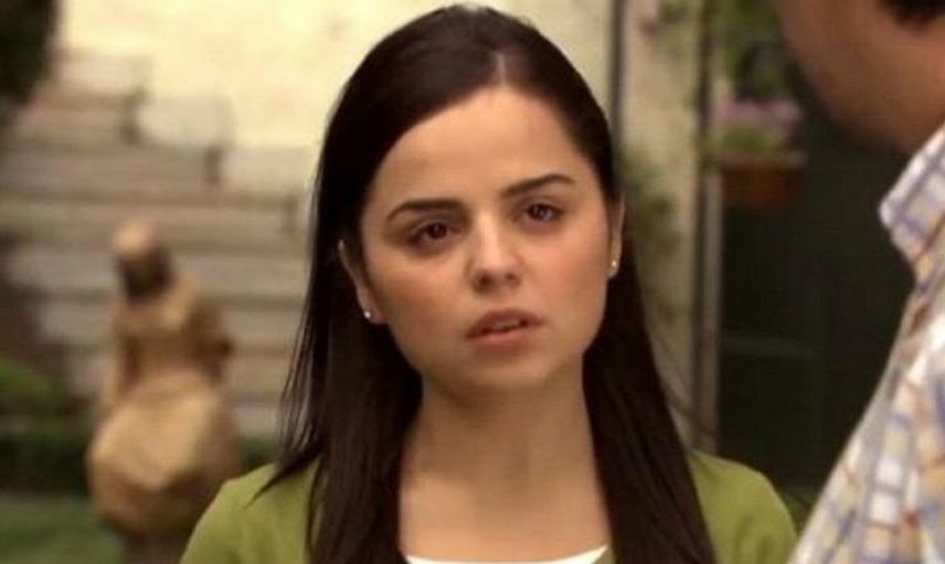 Aşk-ı Memnu'nun "Salak mısın Cemile'si" Pelin Ermiş öyle pozlar verdi ki görenlerin yüreği hopladı