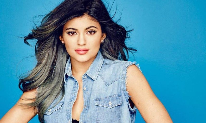 Kylie Jenner meme uçlarını serbest bırakın dedi ve paylaştı