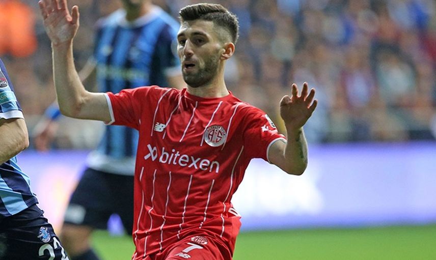 Antalyasporlu Doğukan Sinik'i Lyon transfer etmek istiyor!