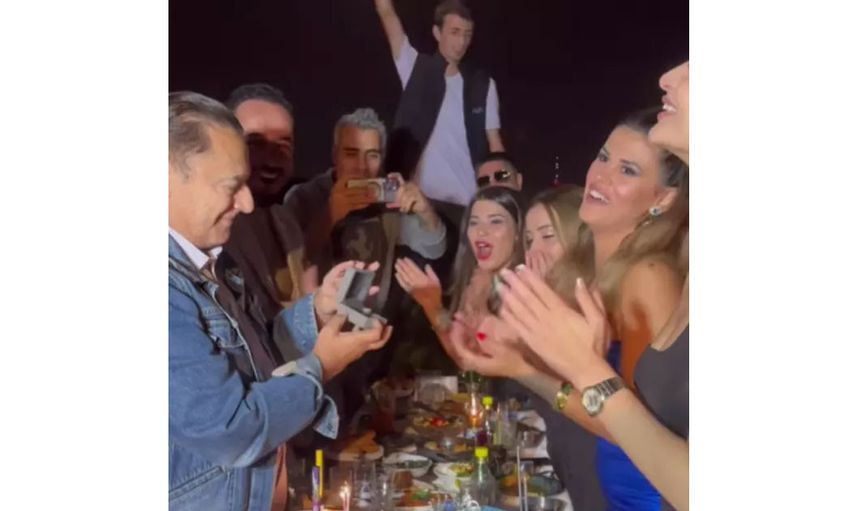 Hastalık bile Mehmet Ali Erbil’i durdurmadı: Mali 40 yaş küçük sevgilisine evlenme teklifi etti