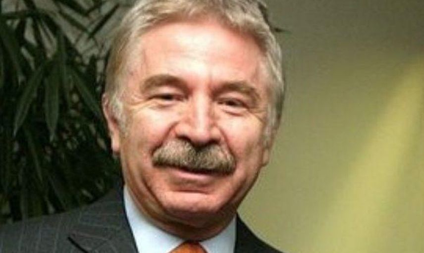 Ekranlardan uzak bir hayat yaşıyordu: Ünlü haber spikeri Ali Kırca'ya büyük şok! Polisler müdahale etti!
