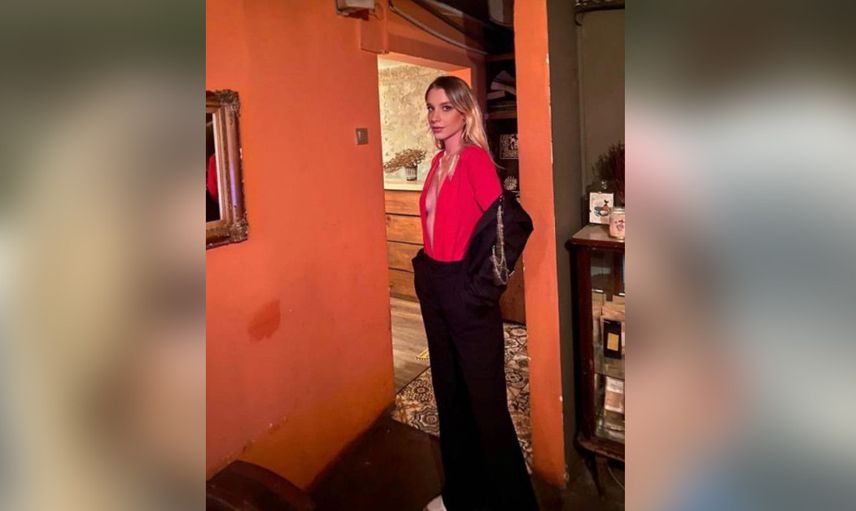 Ünlü voleybolcu Ebrar Karakurt eski sevgilisini unutamadı! Sosyal medya üzerinden yaptığı el hareketi gündem oldu