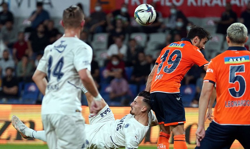 Erman Toroğlu, Başakşehir İle Fenerbahçe'nin Oynadığı Maç İle İlgili Dikkat Çeken Açıklamalar Yaptı!