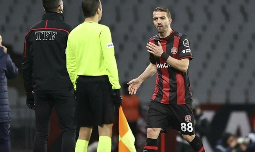 Fatih Karagümrük İle Beşiktaş Maçında  Volkan Demirel ile Caner Erkin Arasında Tartışma Yaşandı!