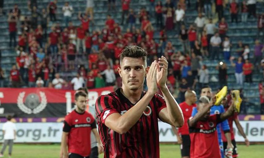 Kayserispor Mert Çetin İle Transferde Anlaşmaya Vardı!