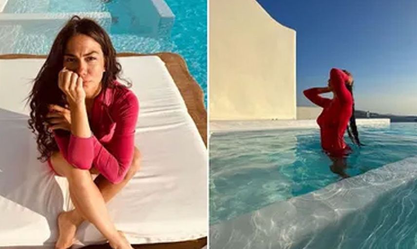 Oğuzhan Koç’tan yeni boşanmıştı: Demet Özdemir’den dudak dudağa paylaşım