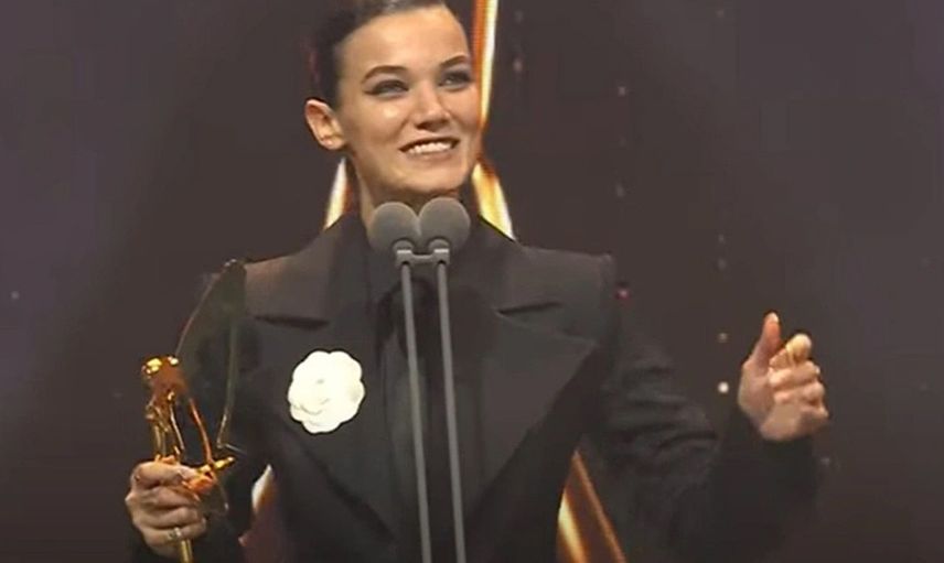 Altın Kelebek konuşması kavgaya dönüştü: Pınar Deniz’in açıklamasına ünlü oyuncu Burcu Özberk’ten tokat gibi cevap