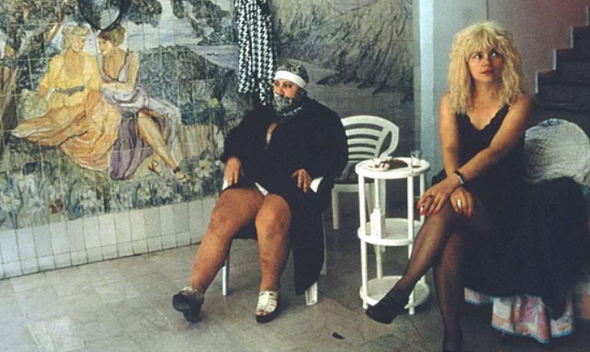 Yasalara bağlı