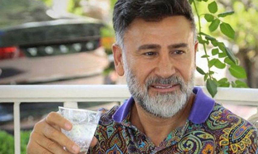 İzzet Yıldızhan ve Ece Seçkin arasında bitmek bilmeyen ''külot'' polemiği: Psikolojimi bozuyor