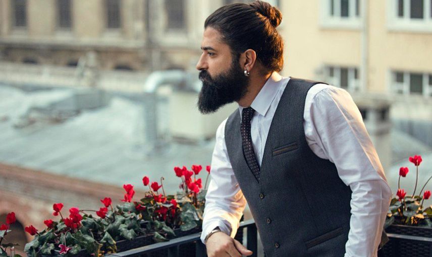 Koray Avcı Kimdir?