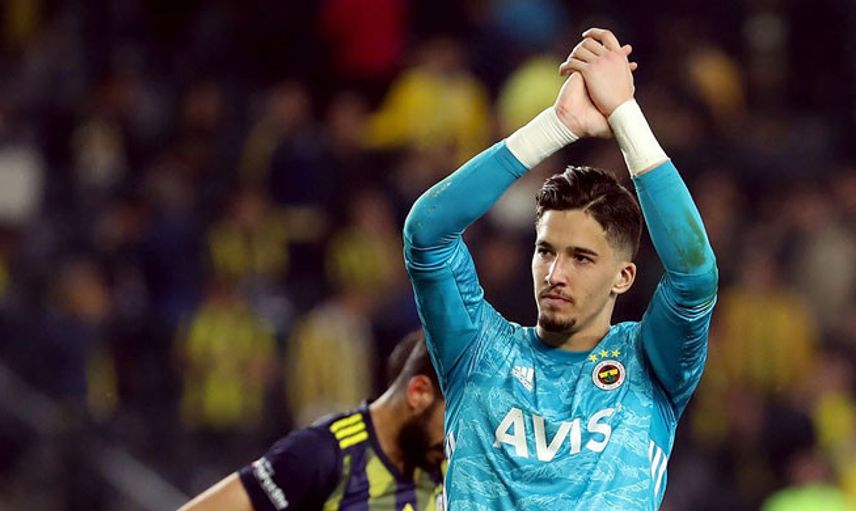 Altay Bayındır Sezonu kapattı