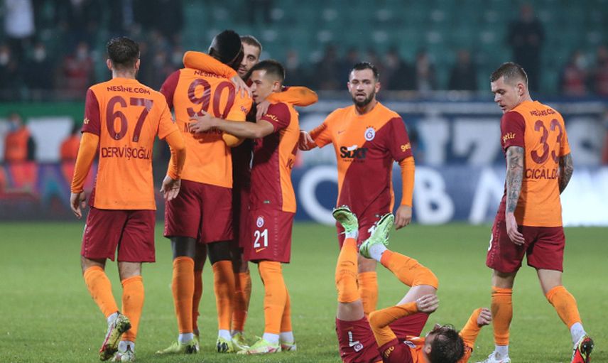 Rizespor - Galatasaray Mücadelesinde Fatih Terim'in Devre Arasında Yaptığı Konuşma Ortaya Çıktı!