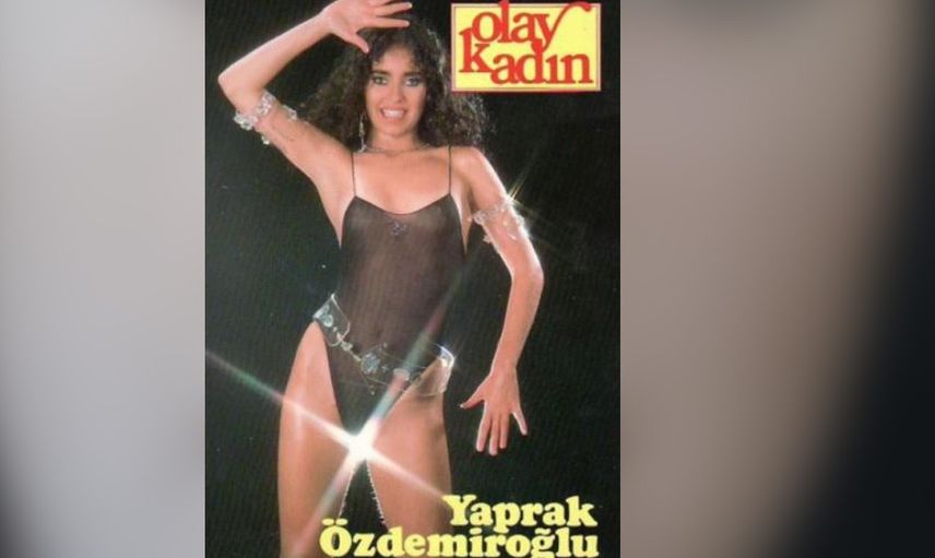 Yeşilçam'ın cesur güzeli Yaprak Özdemiroğlu'nun gençlik fotoğrafı parmak ısırttı!