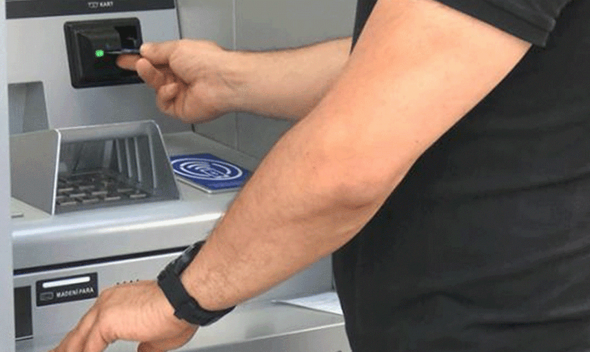 Bursalı Genç ATM'de 18 Bin Lira Buldu