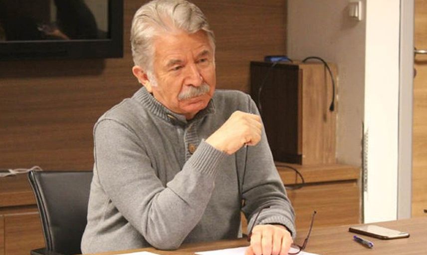 Ekranlardan uzak bir hayat yaşıyordu: Ünlü haber spikeri Ali Kırca'ya büyük şok! Polisler müdahale etti!