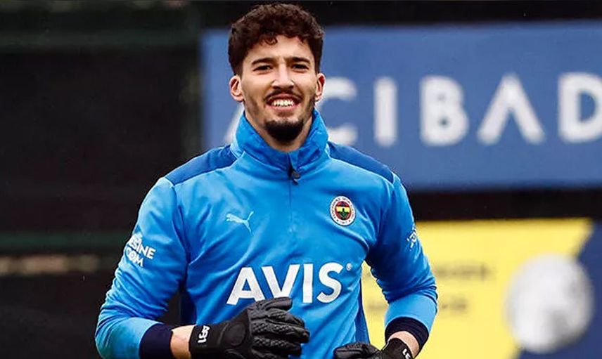 Fenerbahçe'de Altay Bayındır'dan Gelen Haber Yüzleri Güldürüyor!