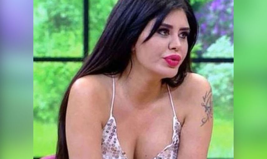 Eski hali merak edilen Ebru Polat Instagram hesabından yaptığı paylaşımla herkesi şoke etti! Sabah sabah yataktan üstsüz kalkan ünlü isim bir de poz verdi