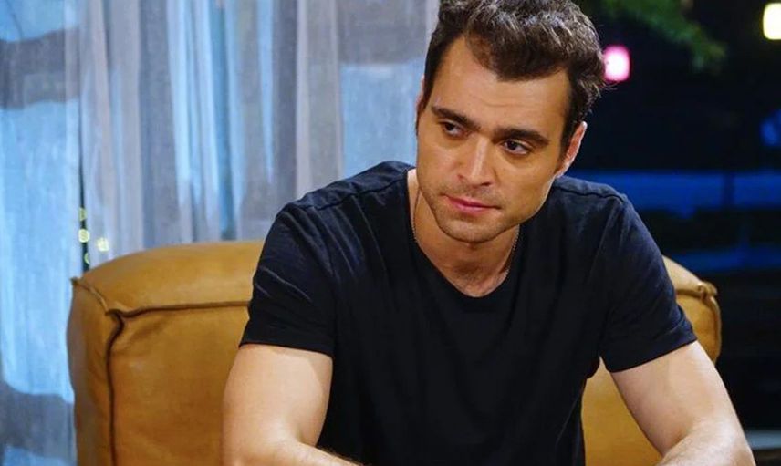 Birce Akalay ünlü oyuncuyla el ele görüntülendi: Aşk orucunu yakışıklı isimle bozdu!