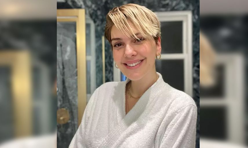 Ünlü oyuncu Bergüzar Korel'den bornozlu paylaşım! ''Banyoda uzun zaman geçirip...''