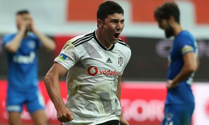 Medipol Başakşehir Beşiktaşlı Güven Yalçın'ı Kiralamak İstiyor!