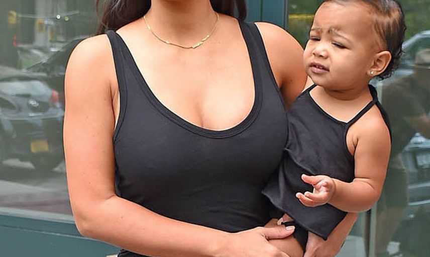 Kim Kardashian'ın Bebeğine Yaptığı Çok Konuşuldu