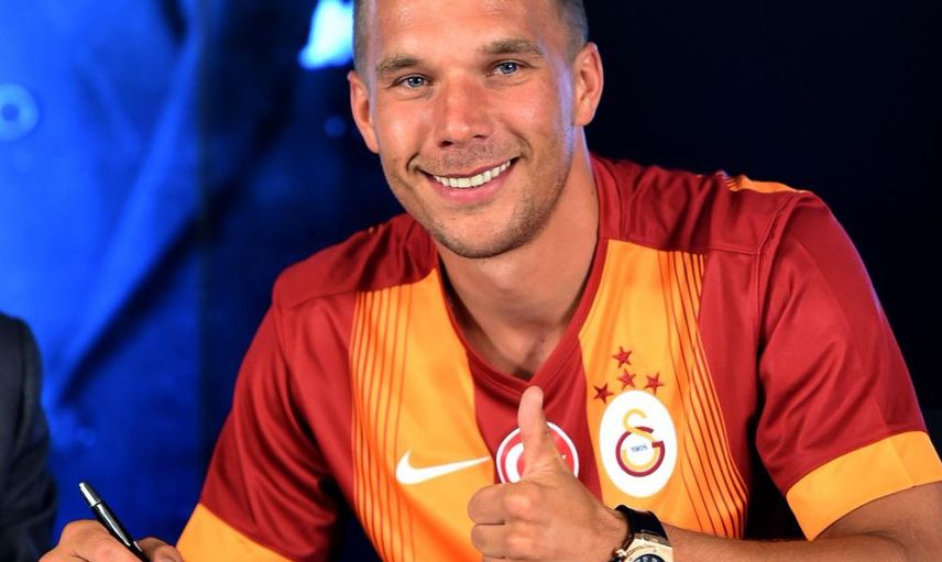 Adana Demirspor, Gökhan Gönül, Podolski ve Balotelli'yi Getiriyor
