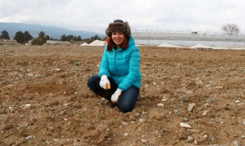 Lavanta Tarlasına Para Bırakıp Giden Adamın Yazdığı Mesaj Duygulandırdı!