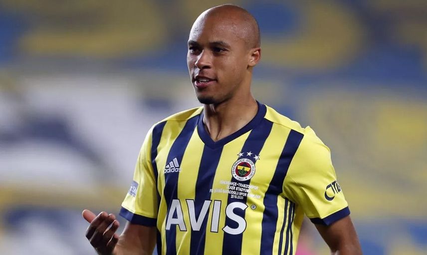 Fenerbahçe'de Yolların Ayrılacağı İsimler Belli Oldu!