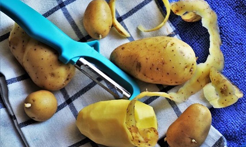 Patates kabuklarını bu yöntemle değerlendirin!