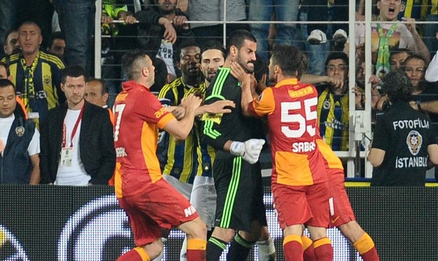 Galatasaray - Fenerbahçe Derbisinin Faturası İki Takıma da Ağır Yansıdı!
