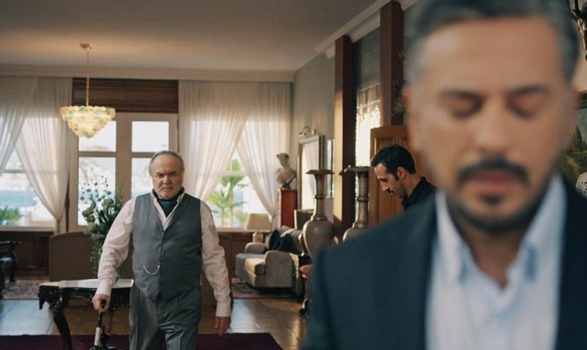 Sultan’ın oğlu bakın kimdenmiş: Yalı Çapkını'nda bu hafta ortalık karışacak! Ferit ne yapacağını şaşıracak…