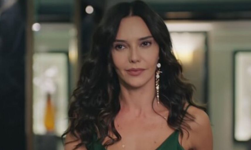 Camdaki Kız Dizisi Cana’ya ne olacak? Hande Ataizi diziden ayrılıyor mu? O detay izleyicinin gözünden kaçmadı