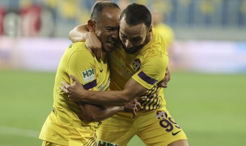 Eyüpsporlu Umut Bulut Performansıyla Alkış Alıyor!