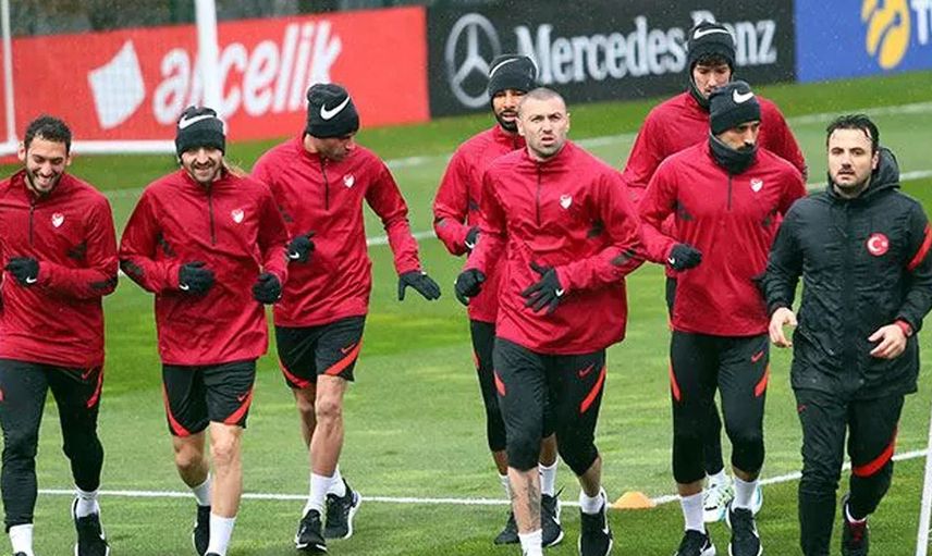 Lille, Fenerbahçe'den Altay Bayındır'ı Transfer Etmek İstiyor!