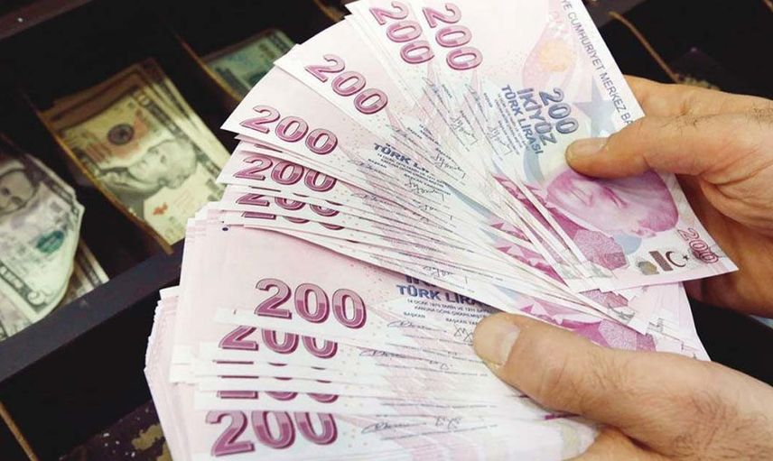 Herkesin beklediği ikinci asgari ücret zammı geliyor mu? Ünlü siyasetçi ağzından kaçırdı