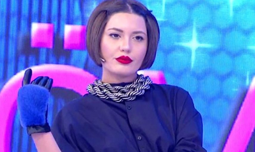 Bahar Candan yine rahat durmadı: Instagram hesabından duşta çıplak fotoğrafını paylaştı