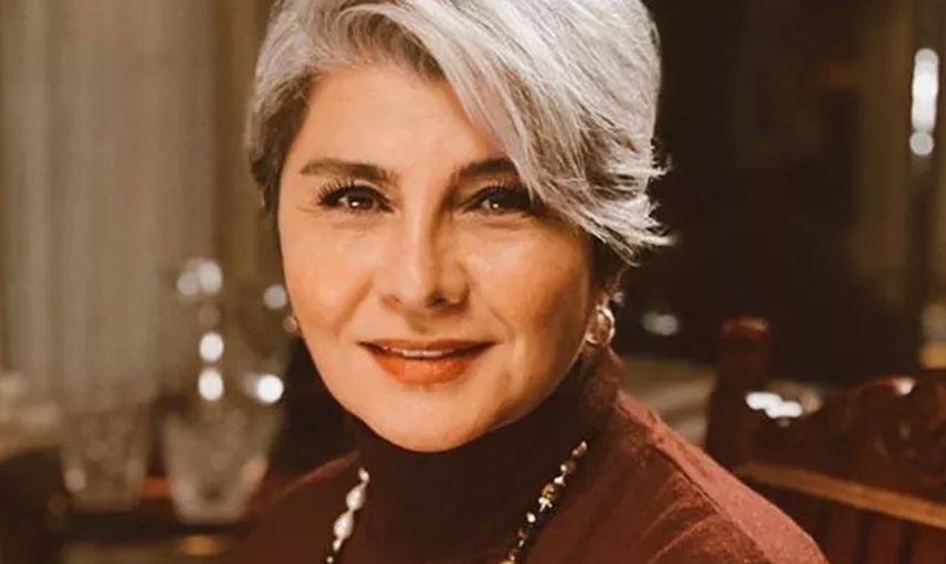 Camdaki Kız'ın Gülcihan'ı Devrim Yakut anlattı dinleyenler gözyaşına boğuldu