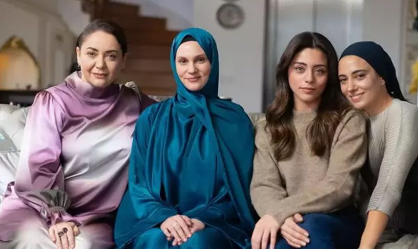 Kızılcık Şerbeti'nin başrolleri arasında öpüşme krizi: Doğukan Güngör'den Sıla Türkoğlu'na olay gönderme!
