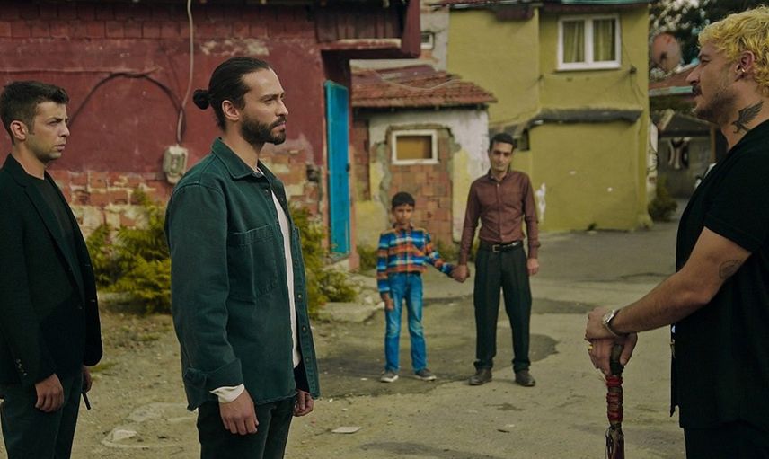 Yasak Elma Üç Kuruş Rekabetine Dayanamadı: Yayın Günü Mü Değişiyor?