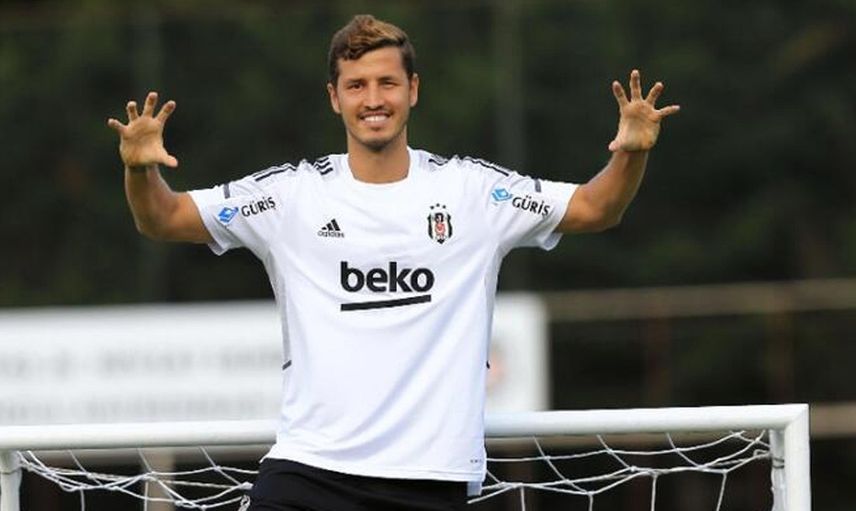 Salih Uçan Kimdir?