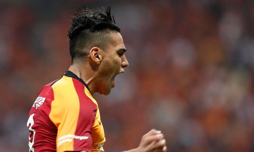 Radamel Falcao’nun Transferinde Eşinden Dikkat Çeken İpucu!