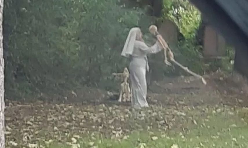 Bu Dansın Yeri Ve Mekânı Çok Korkunç